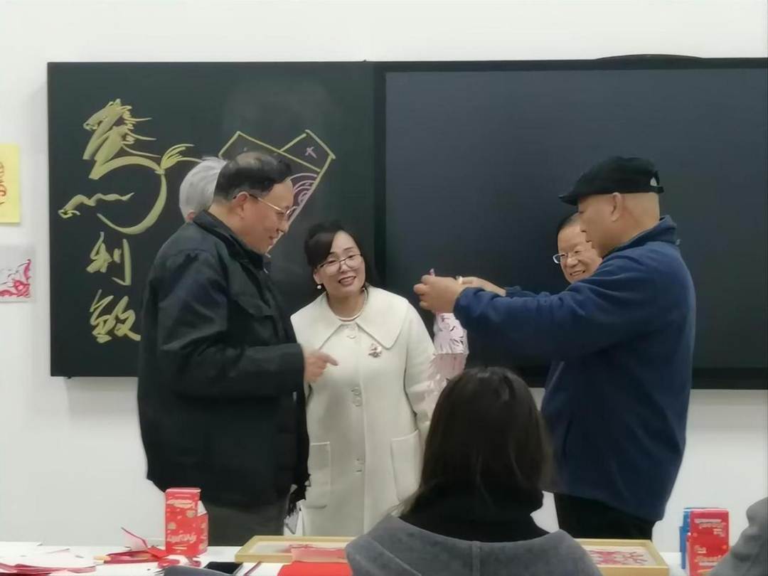 图示, 示意图
中度可信度描述已自动生成:ver1